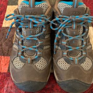 Women’s Keen Hiking Shoes